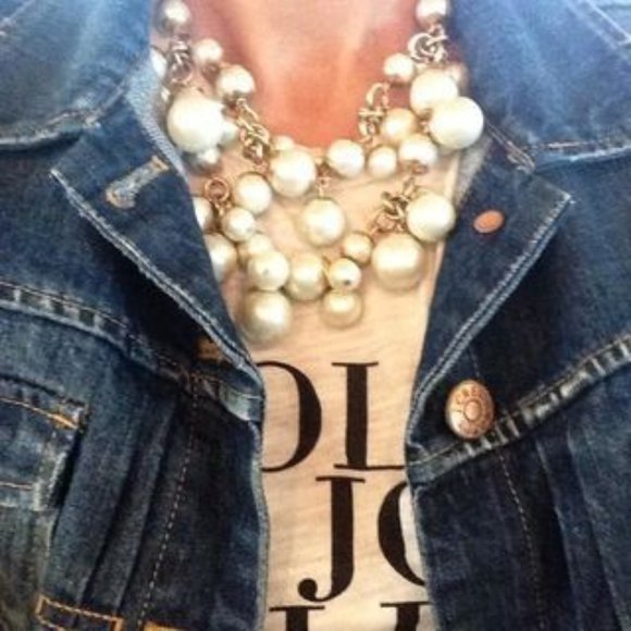 Stella & Dot | Retired Daphne Cascading Pearl + Vintage Gold Necklace - Picture 8 of 16